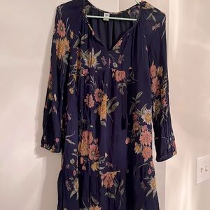 Old navy size Small dress never worn